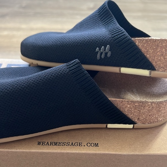 Message Slide - Picture 3 of 4